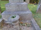 image of grave number 657618